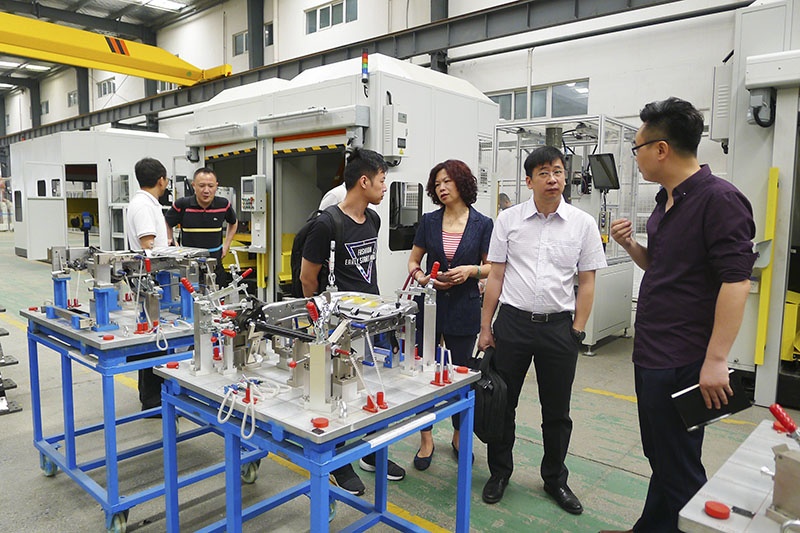 维多利亚老品牌vic(集团)官方网站