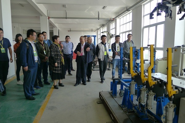 维多利亚老品牌vic(集团)官方网站