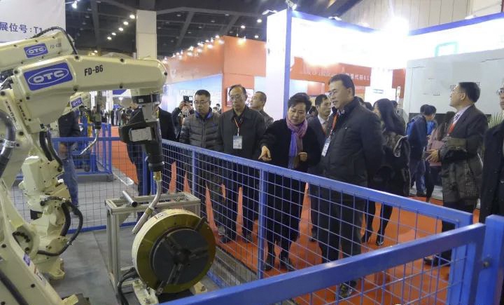 维多利亚老品牌vic(集团)官方网站