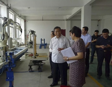 维多利亚老品牌vic(集团)官方网站