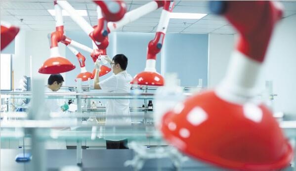 维多利亚老品牌vic(集团)官方网站