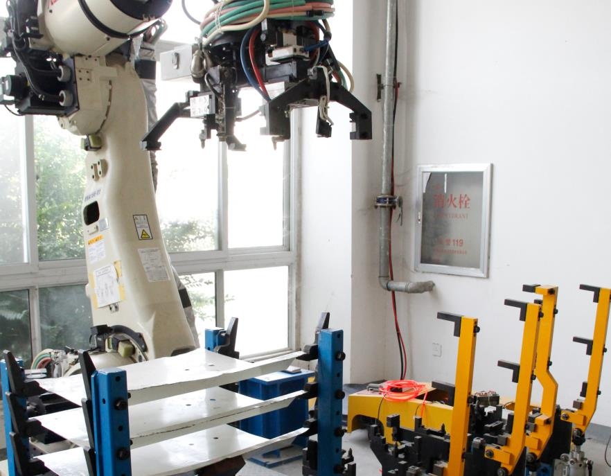 维多利亚老品牌vic(集团)官方网站